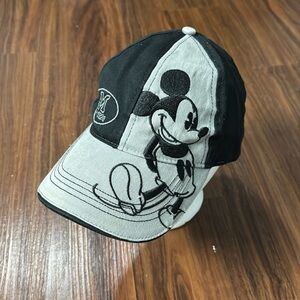 4/$45 Disney Mickey Mouse Adult Fitted Baseball Hat Black/Grey
